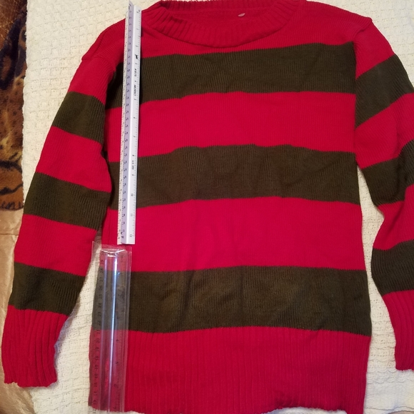 ❤️🎊Host Pick🎊❤️Freddy Krueger Sweater/Boy's Sweater - Picture 1 of 7
